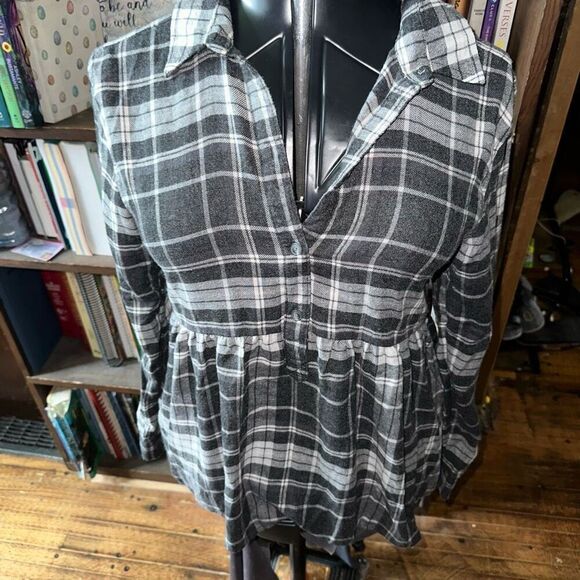 American Eagle gray plaid leggings plaid babydoll top - Picture 1 of 3
